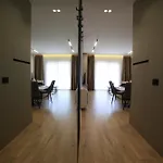Matisse No21 - Luxury One Bedroom With Parking