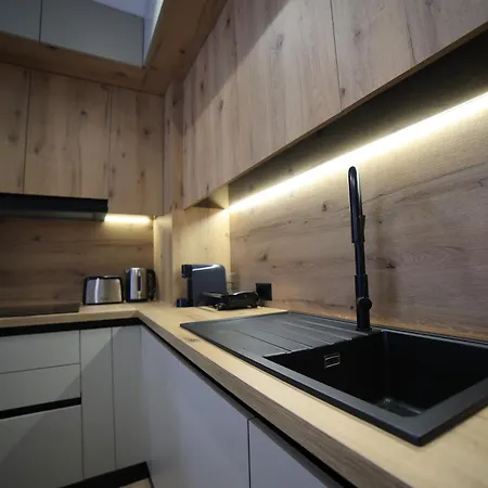 Апартаменты Matisse No21 - Luxury One Bedroom With Parking Тирана