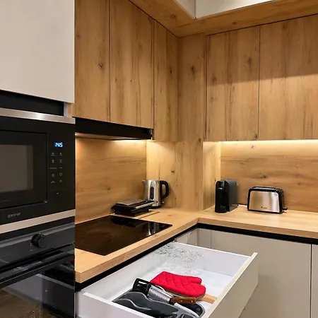 Matisse No21 - Luxury One Bedroom With Parking *