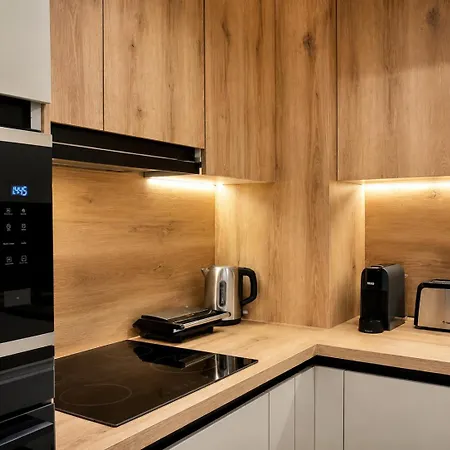 Matisse No21 - Luxury One Bedroom With Parking