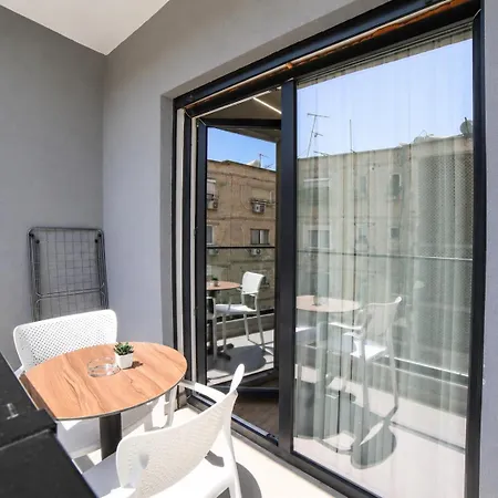 Matisse No21 - Luxury One Bedroom With Parking Тирана