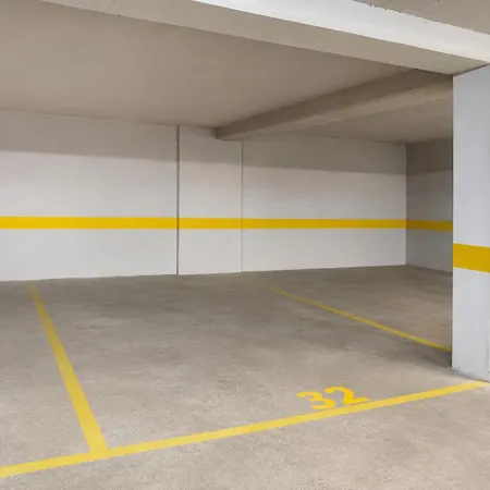 Апартаменты Matisse No21 - Luxury One Bedroom With Parking *