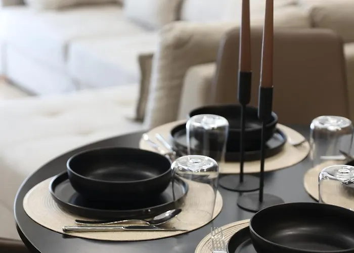 Matisse No21 - Luxury One Bedroom With Parking *